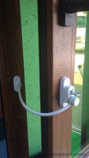 Защита от детей для окон